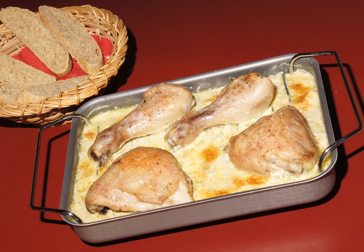 Kylling på kartoffelbund og evt. brød til JP-DSC00232
