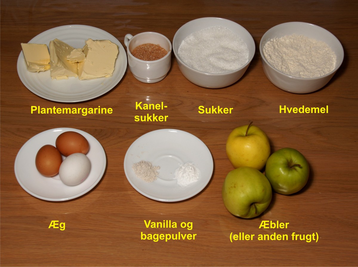 Ingredienser til kage med frugt DSC03576